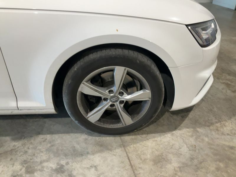 Audi A4 35 TDI S line Edition 2018 – снимка 11