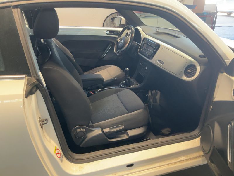 Volkswagen Beetle 1.2 TSI Design — zdjęcie 11