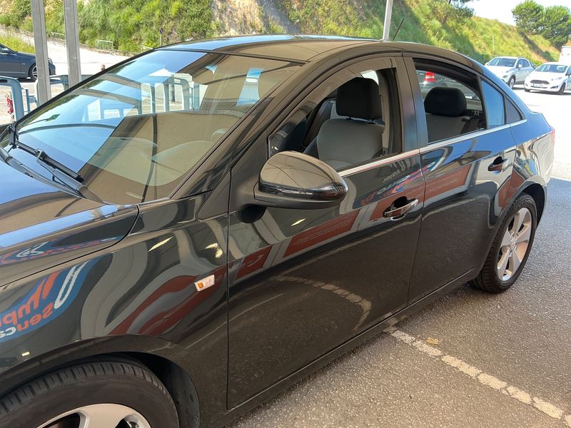 Chevrolet Cruze 2.0 Diesel LT — zdjęcie 4
