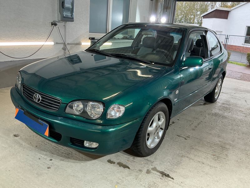 Toyota Corolla 1.6 Compact Sol