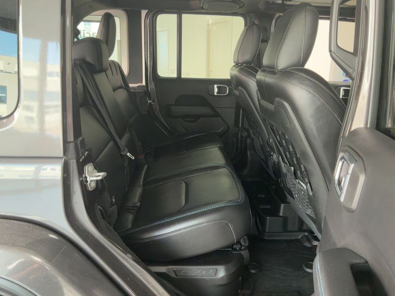 Jeep Wrangler Unlimited 2.0 4xe Plug-in Hybrid Rubicon — zdjęcie 14