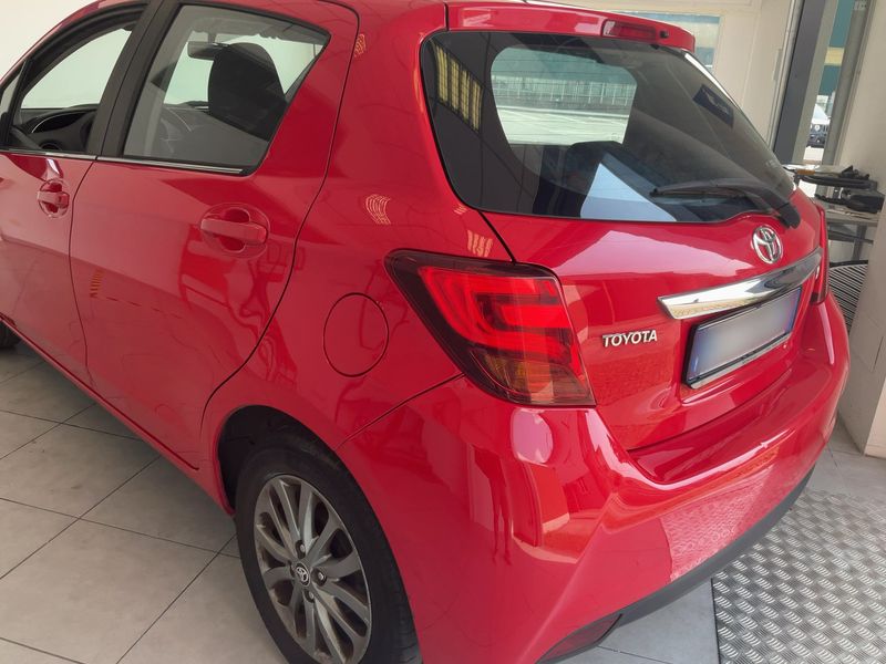 Toyota Yaris 1.0 VVT-i Active 2016 – снимка 6