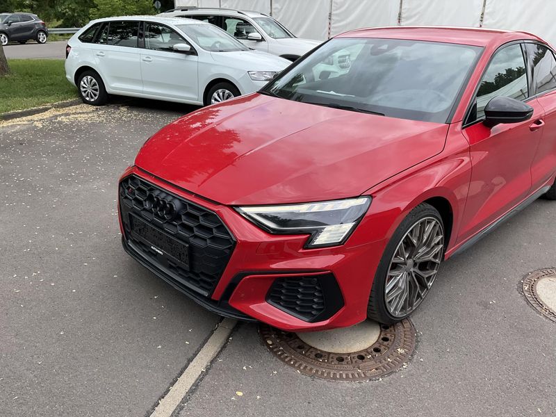 Audi S3 2.0 TFSI quattro — zdjęcie 2