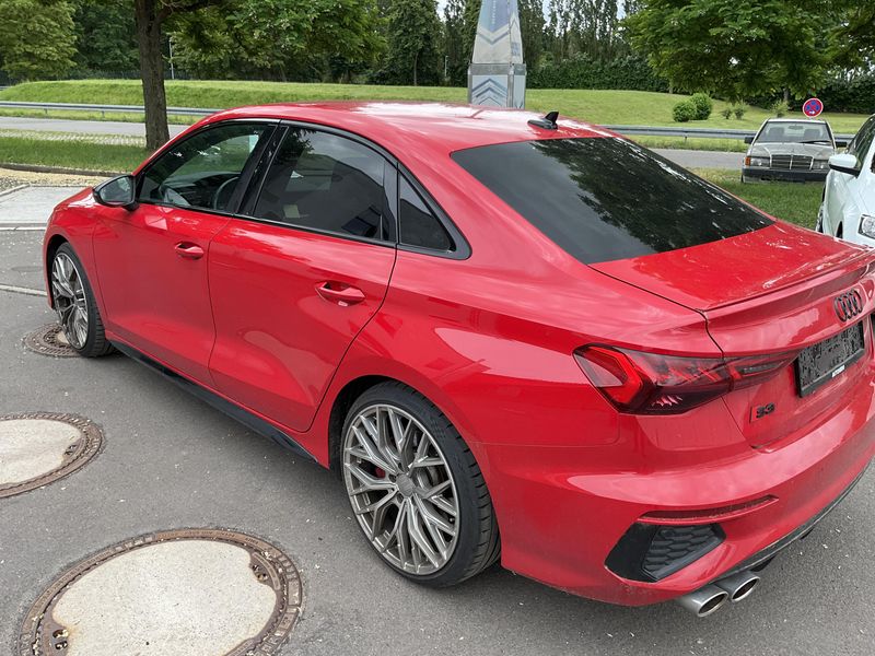 Audi S3 2.0 TFSI quattro — zdjęcie 3