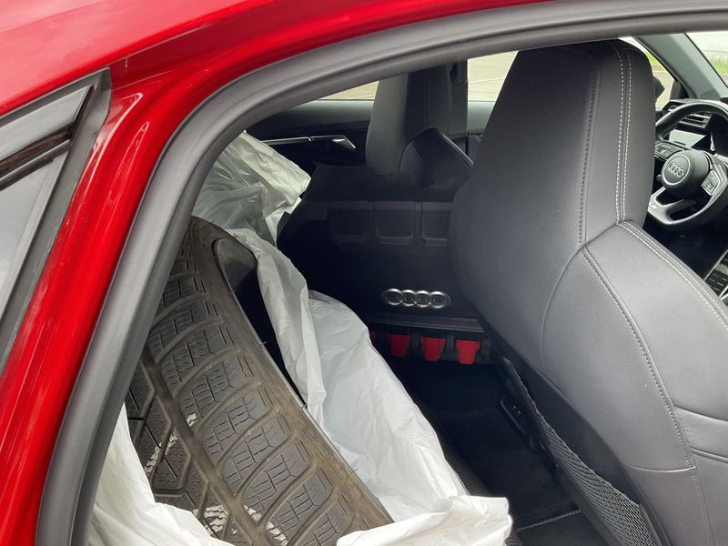 Audi S3 2.0 TFSI quattro — zdjęcie 14