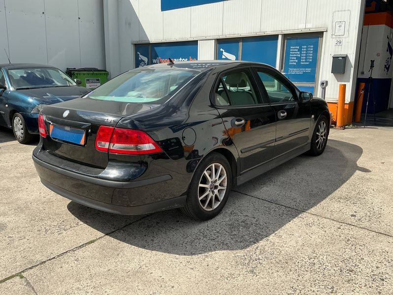 Saab 9-3 2.0 T Linear — zdjęcie 2
