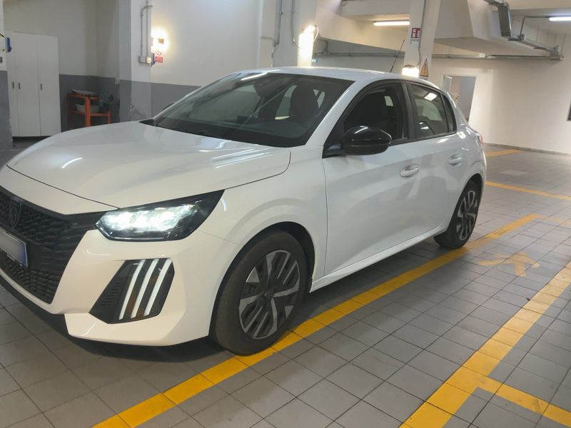Peugeot 208 1.2 PureTech Style — zdjęcie 2