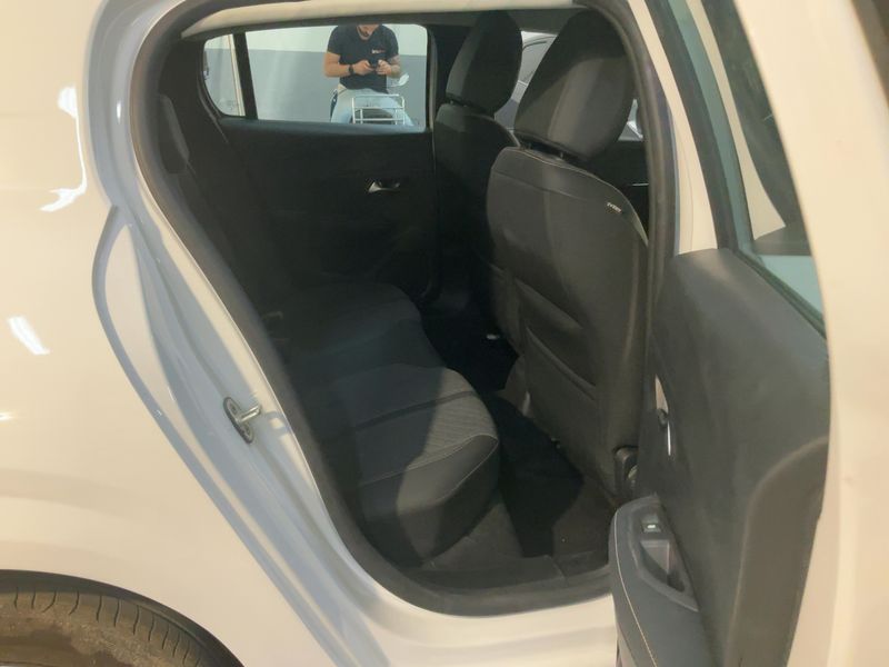 Peugeot 208 1.2 PureTech Style — zdjęcie 14