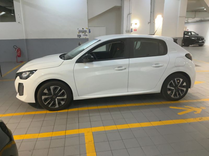 Peugeot 208 1.2 PureTech Style — zdjęcie 4