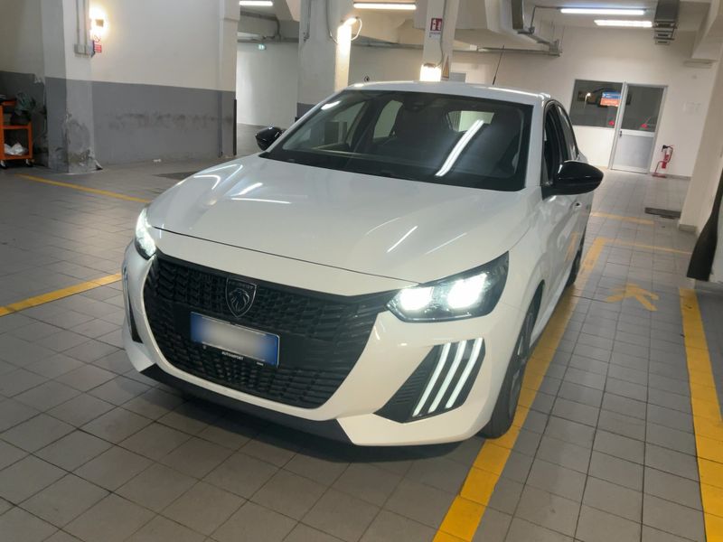 Peugeot 208 1.2 PureTech Style — zdjęcie 1