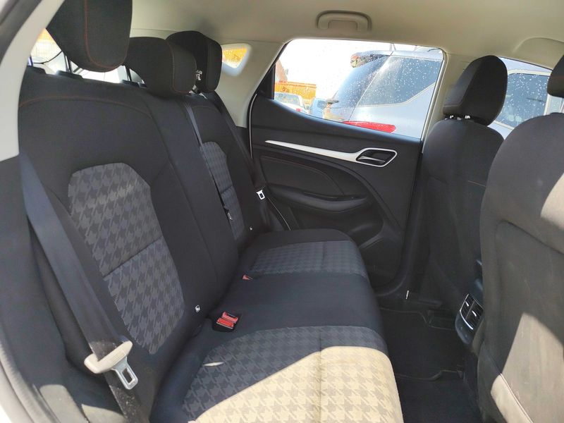 MG ZS electric drive 130 kW Comfort — zdjęcie 14