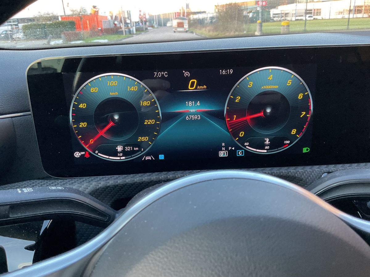 Mercedes-Benz CLA-Klasse 2021 — photo 19