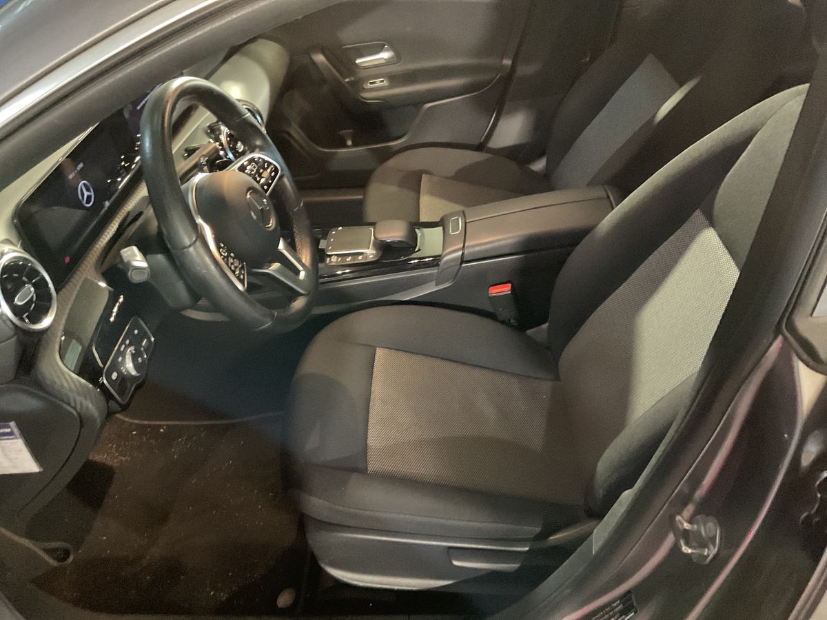 Mercedes-Benz CLA-Klasse 2021 — photo 26