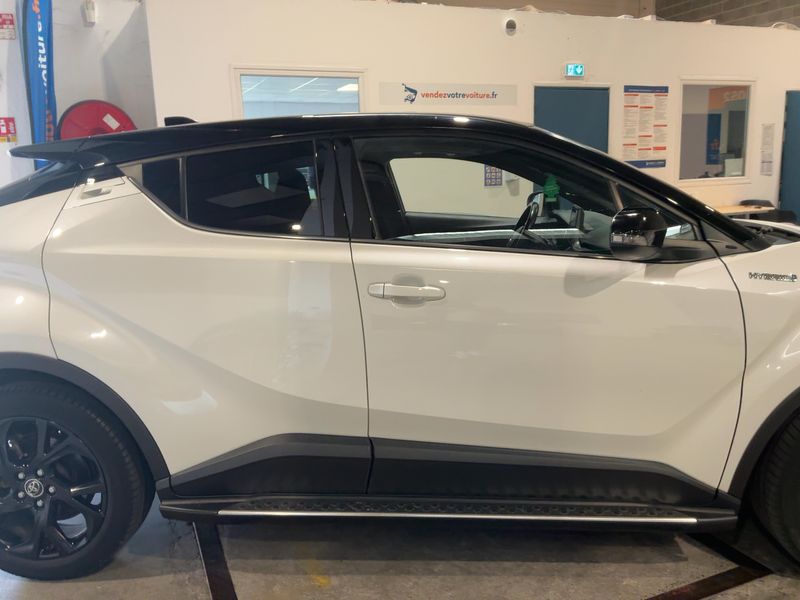 Toyota C-HR 1.8 Hybrid Graphic — zdjęcie 7