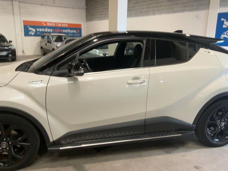 Toyota C-HR 1.8 Hybrid Graphic — zdjęcie 4