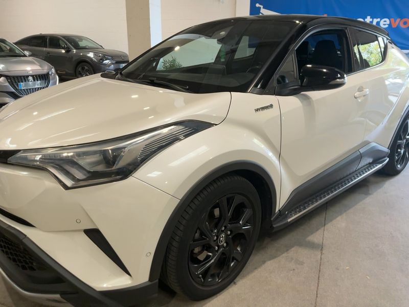 Toyota C-HR 1.8 Hybrid Graphic — zdjęcie 2