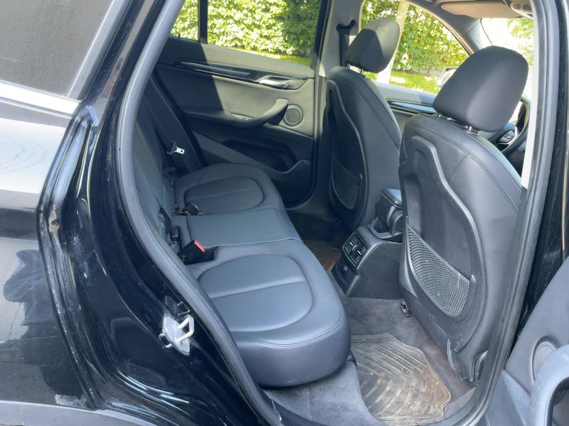 BMW X1 sDrive 18i xLine — zdjęcie 14