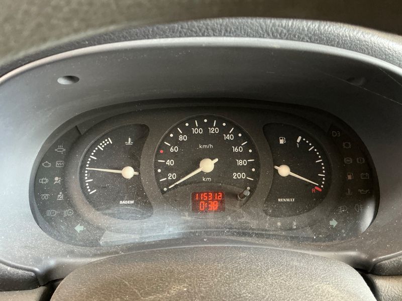 Renault Clio 1.2 RN — zdjęcie 4