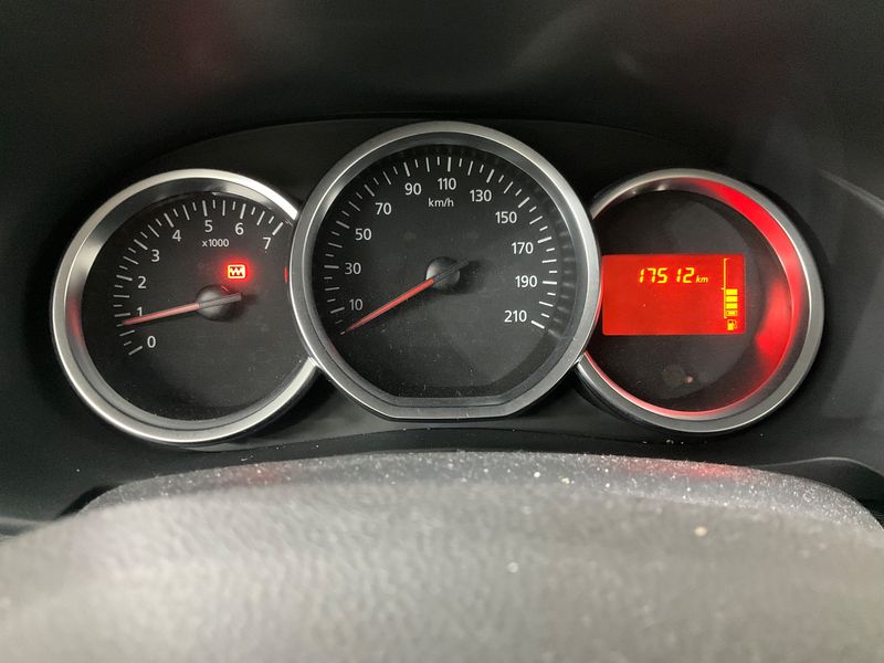 Dacia Dokker 1.6 SCe Comfort — zdjęcie 13