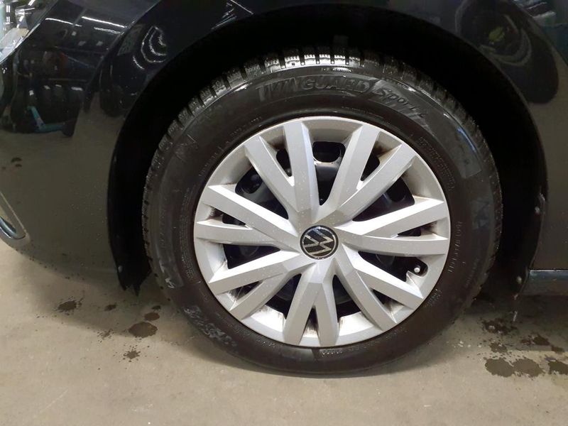 Volkswagen Golf VIII 1.5 eTSI ACT Life — zdjęcie 25