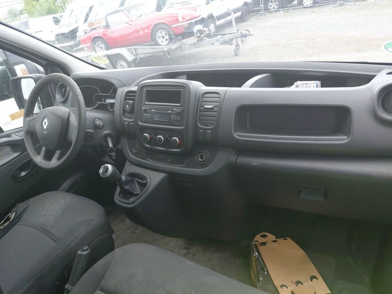 Renault Trafic 2.0 dCi L2H1 3,0t Komfort — zdjęcie 10