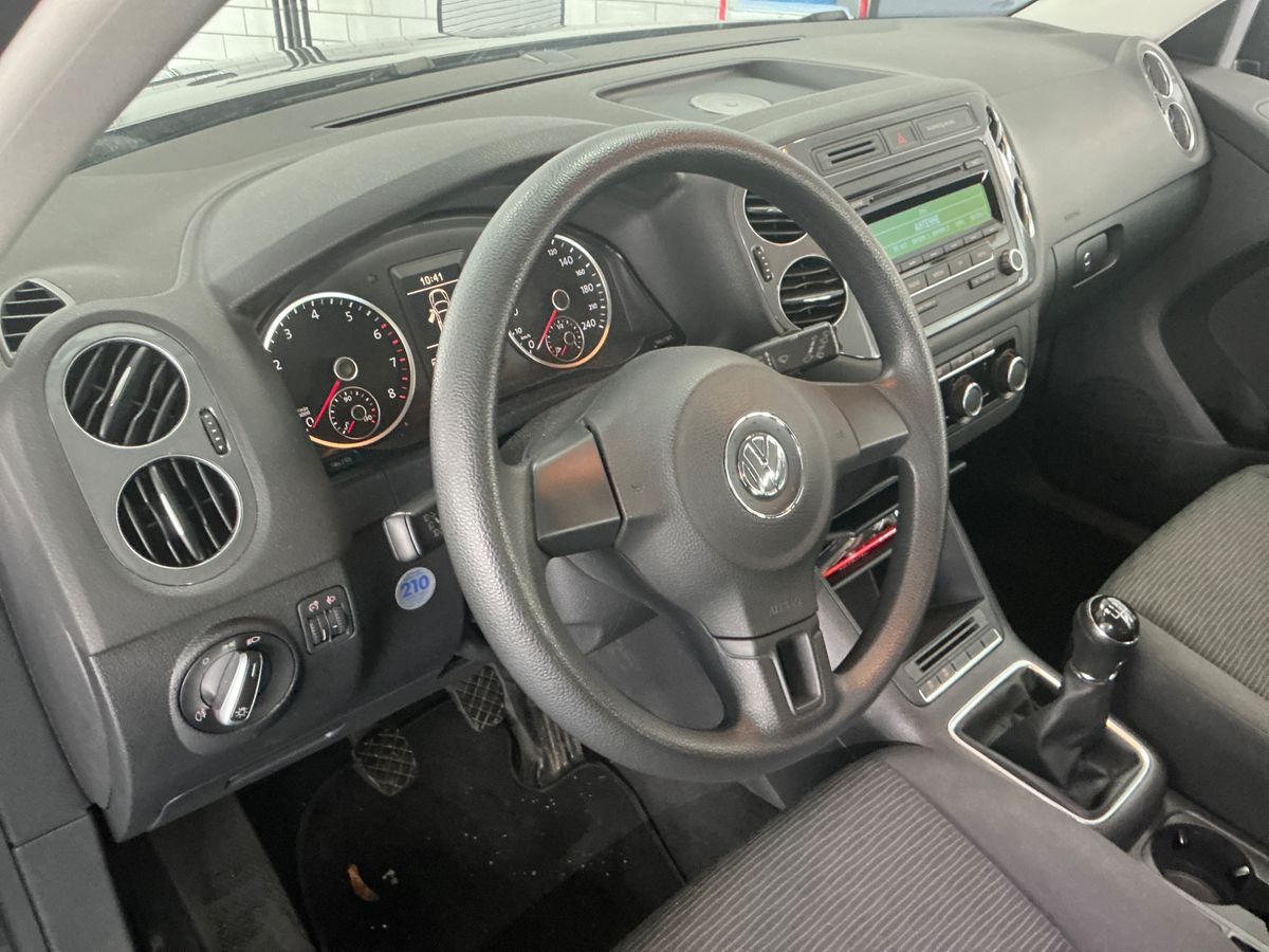 Volkswagen Tiguan 2014 — photo 43