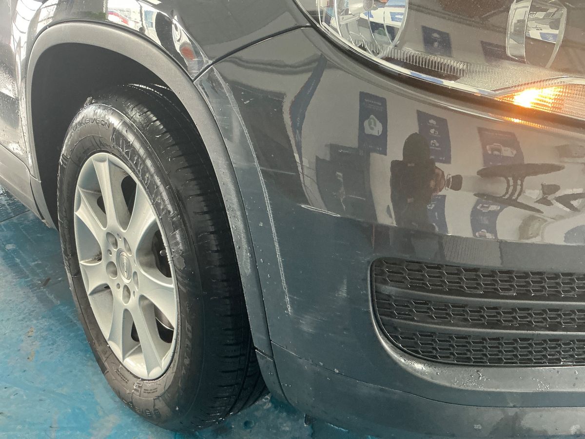 Volkswagen Tiguan 2014 — photo 3