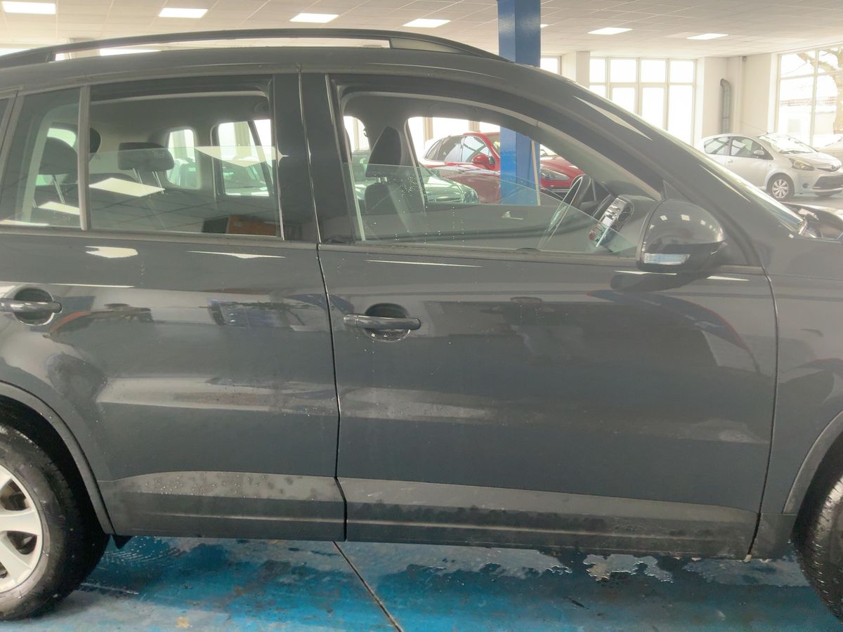 Volkswagen Tiguan 2014 — photo 11