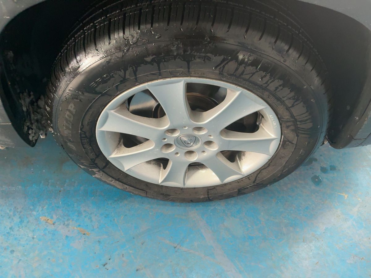 Volkswagen Tiguan 2014 — photo 12