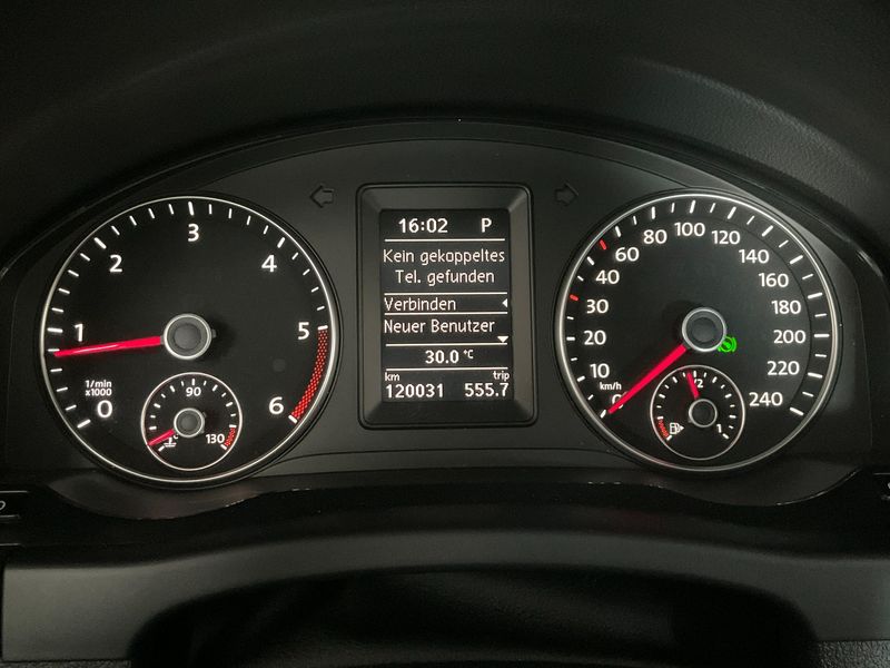 Volkswagen Golf VI Plus 1.6 TDI Rabbit BlueMotion Tech 2013 – снимка 18