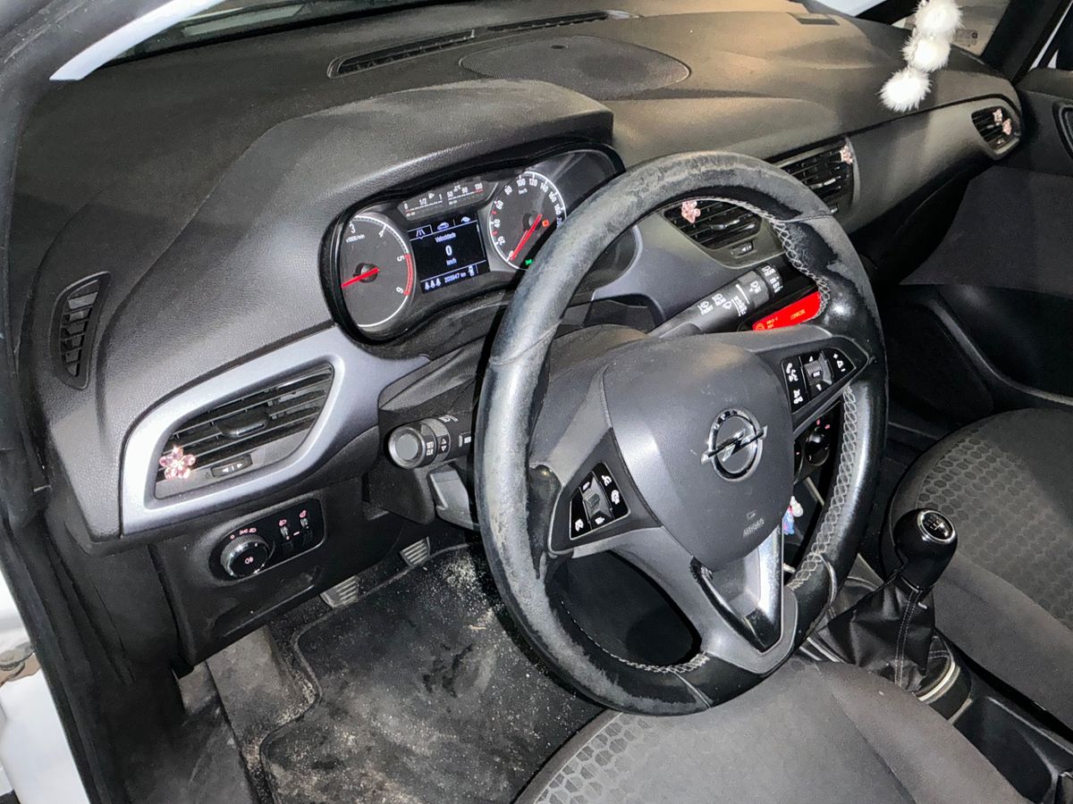 Opel Corsa 2016 — photo 31
