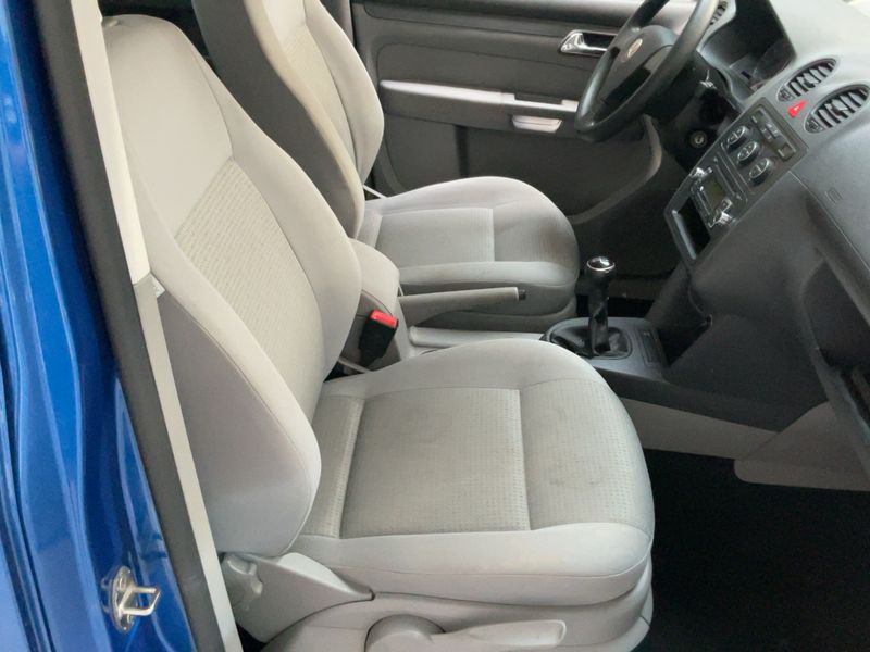 Volkswagen Caddy 1.6 Maxi Life — zdjęcie 11