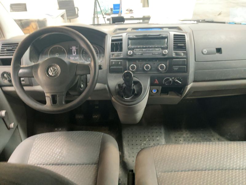 Volkswagen T5 Kombi 2.0 TDI — zdjęcie 12