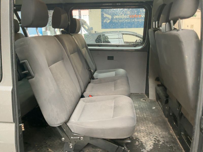 Volkswagen T5 Kombi 2.0 TDI — zdjęcie 14