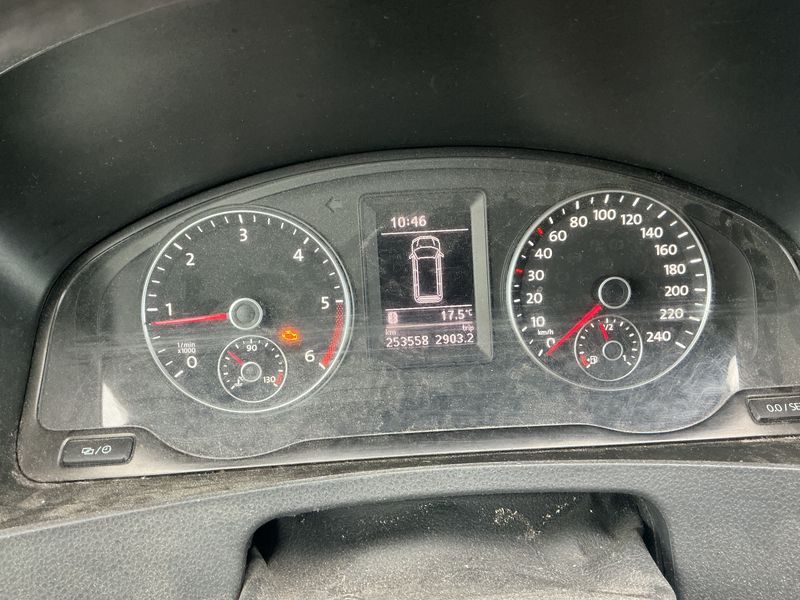 Volkswagen T5 Kombi 2.0 TDI — zdjęcie 13