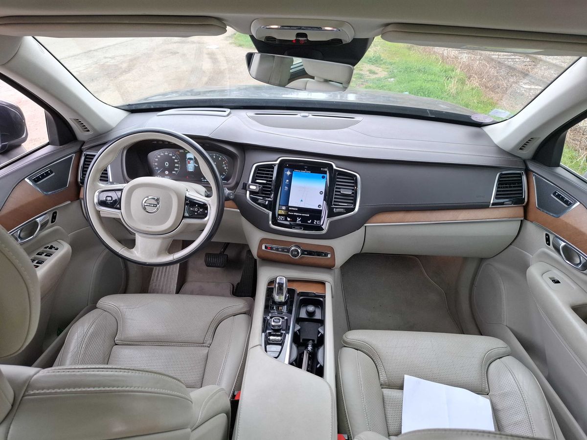 Volvo XC90 2016 — photo 12