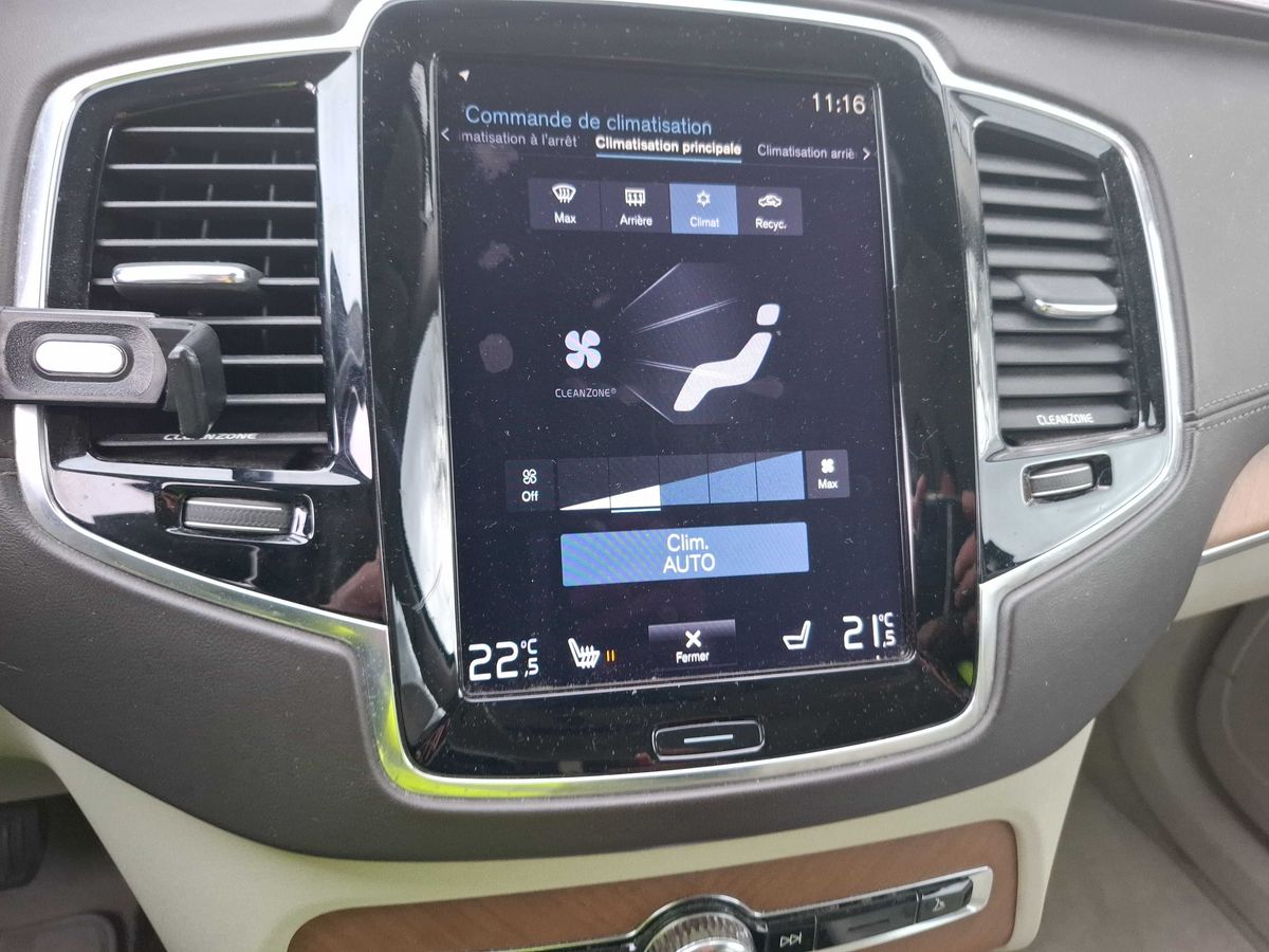 Volvo XC90 2016 — photo 30
