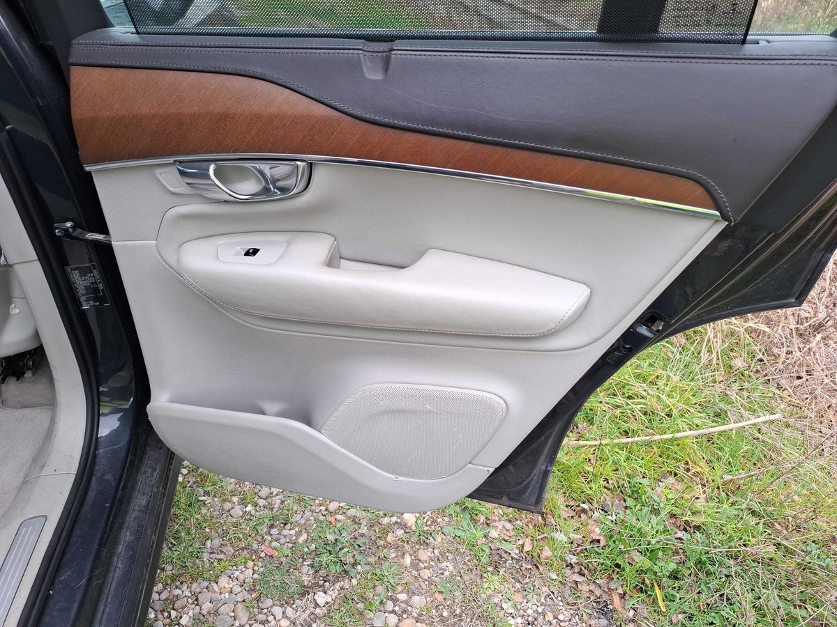 Volvo XC90 2016 — photo 71