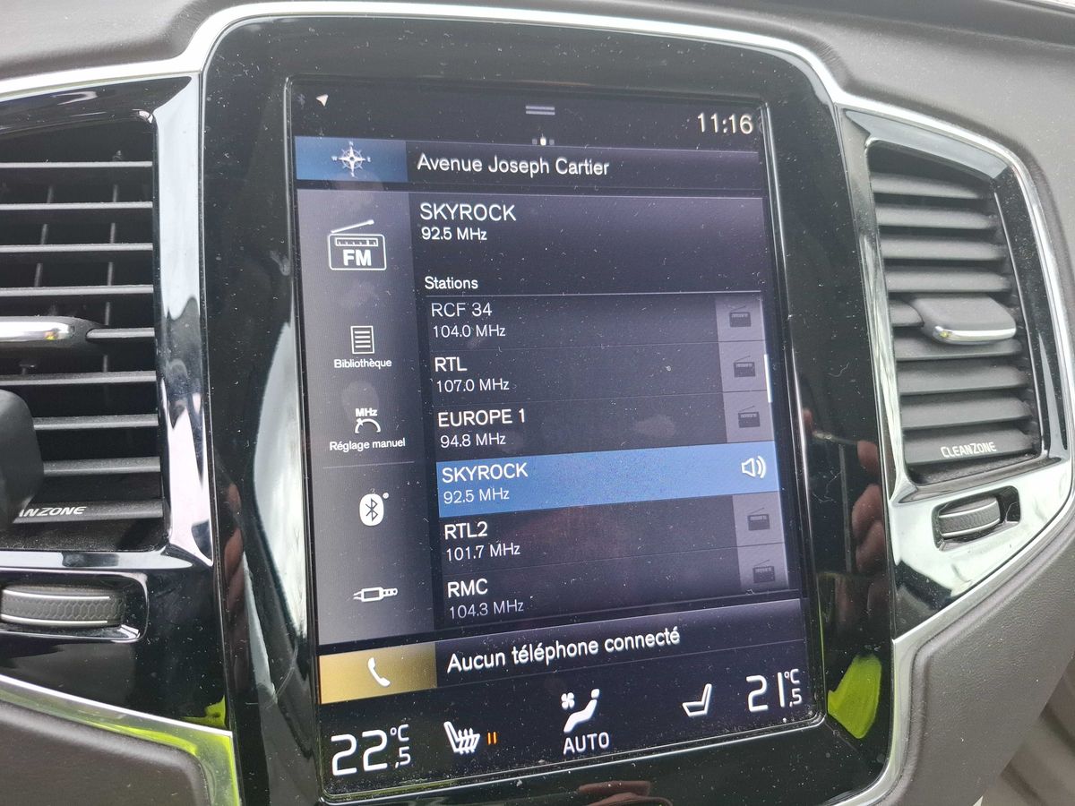Volvo XC90 2016 — photo 29