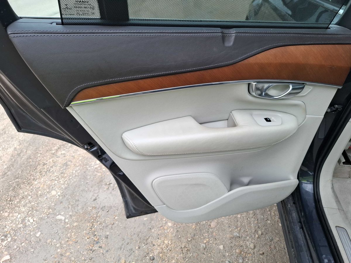 Volvo XC90 2016 — photo 66