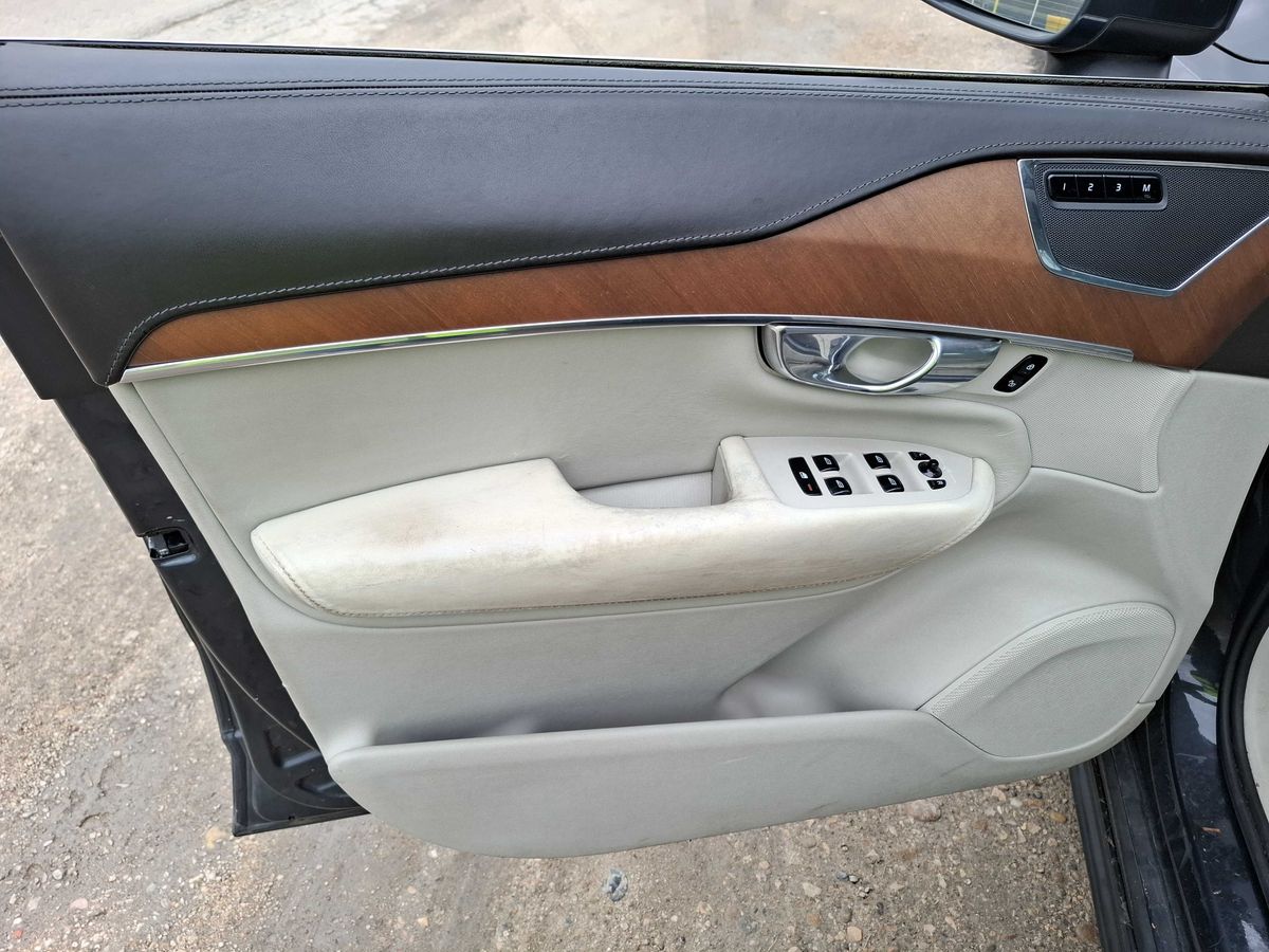 Volvo XC90 2016 — photo 62
