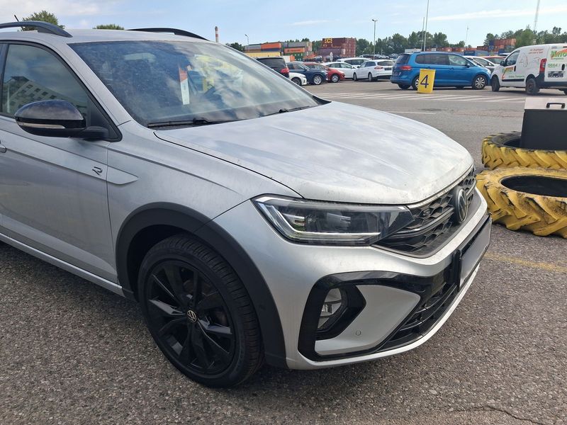 Volkswagen Taigo 1.5 TSI ACT R-Line 2024 – снимка 12