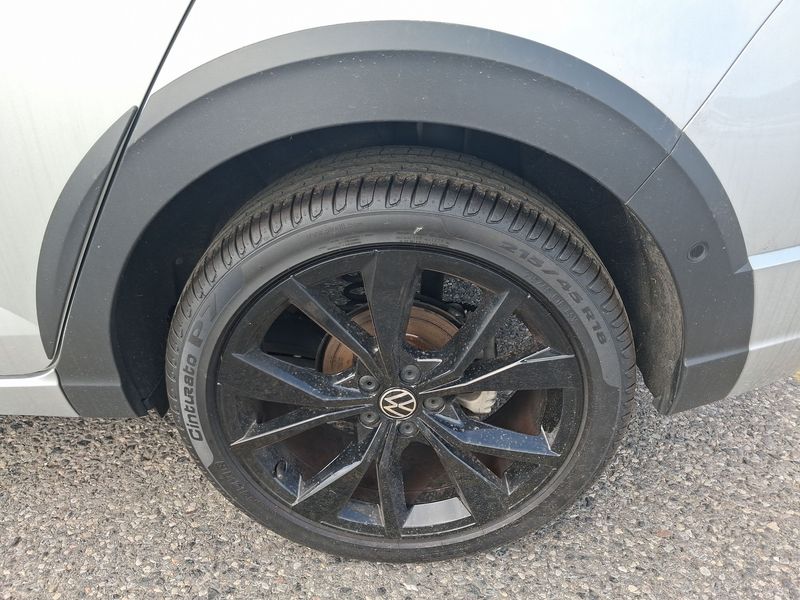 Volkswagen Taigo 1.5 TSI ACT R-Line 2024 – снимка 5