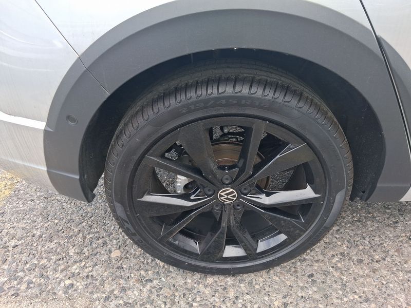 Volkswagen Taigo 1.5 TSI ACT R-Line 2024 – снимка 9