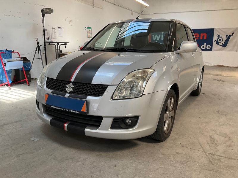 Suzuki Swift 1.3 Comfort — zdjęcie 1