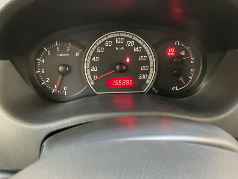 Suzuki Swift 1.3 Comfort — zdjęcie 4