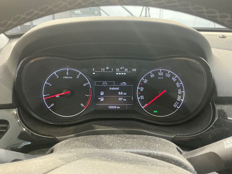 Opel Corsa 1.4 Turbo Color Edition ecoFlex 2017 – снимка 18