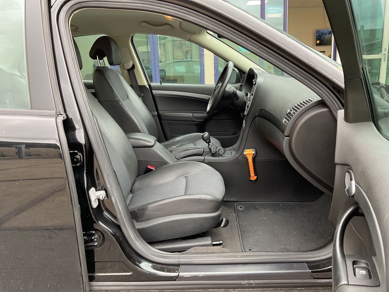Saab 9-3 1.8 Linear — zdjęcie 3