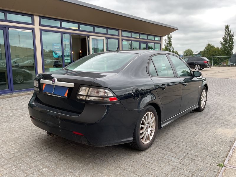 Saab 9-3 1.8 Linear — zdjęcie 2