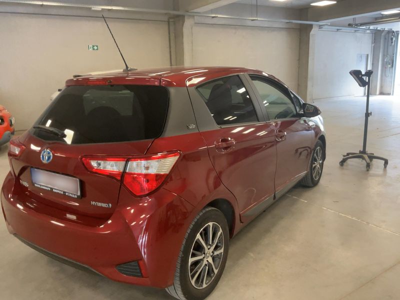 Toyota Yaris 1.5 Hybrid 20ème anniversaire 2020 – снимка 8